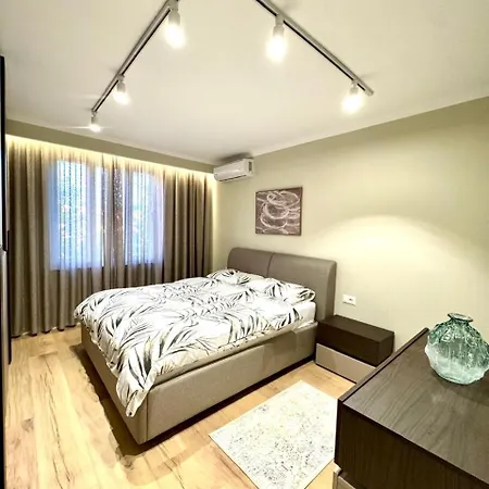 Glar 1 Bedroom 21 Dhjetori アパート *