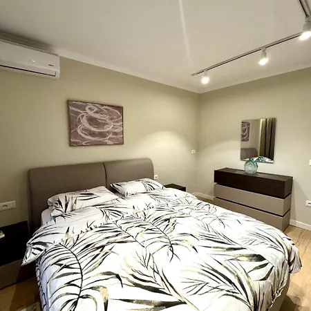 Glar 1 Bedroom 21 Dhjetori *