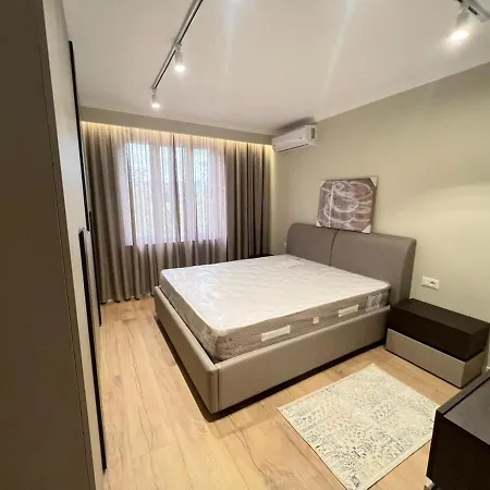 Glar 1 Bedroom 21 Dhjetori דירה טיראנה